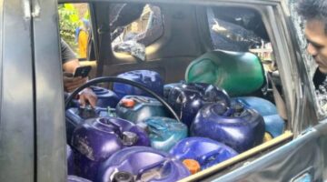 Polisi Menyelidiki Mobil Muatan Jerigen Pertalite Yang Ditinggalkan Usai Tabrakan di Cianjur